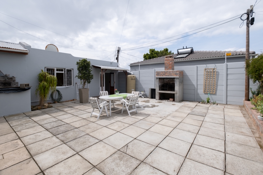 1 Bedroom Property for Sale in Plumstead Western Cape